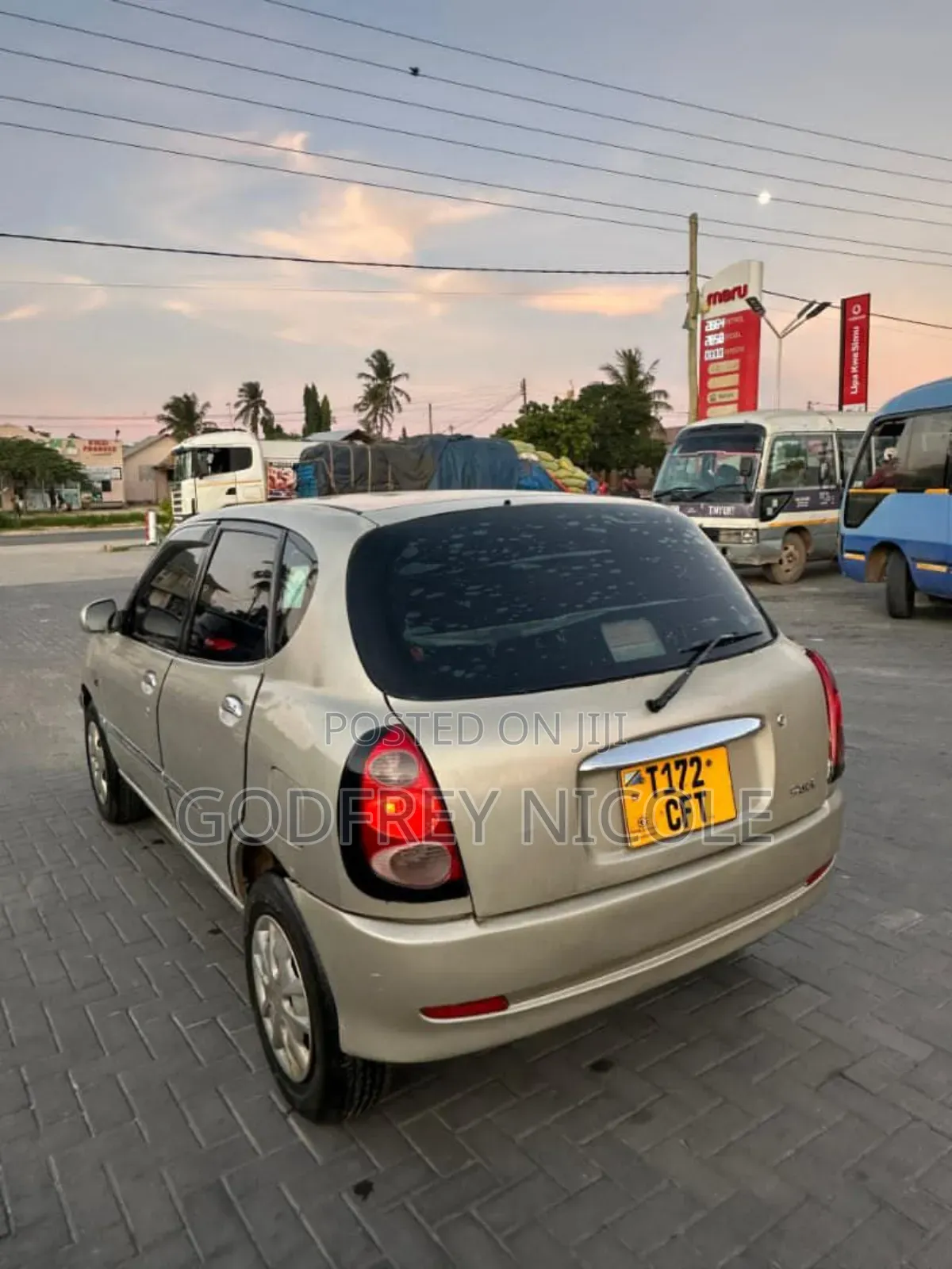 Toyota Duet 2003 Silver