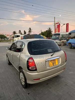 Toyota Duet 2003 Silver