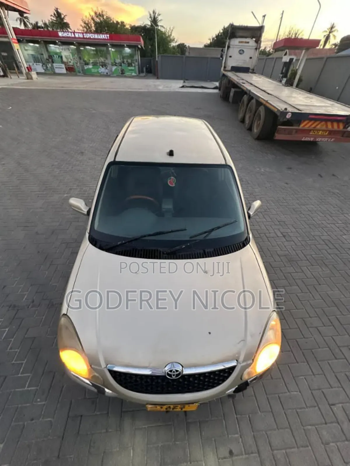 Toyota Duet 2003 Silver