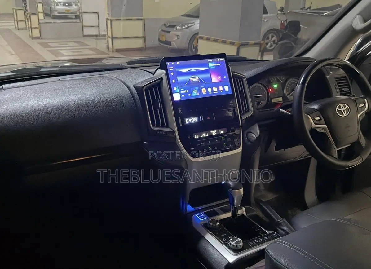 Toyota Land Cruiser 2016 Black