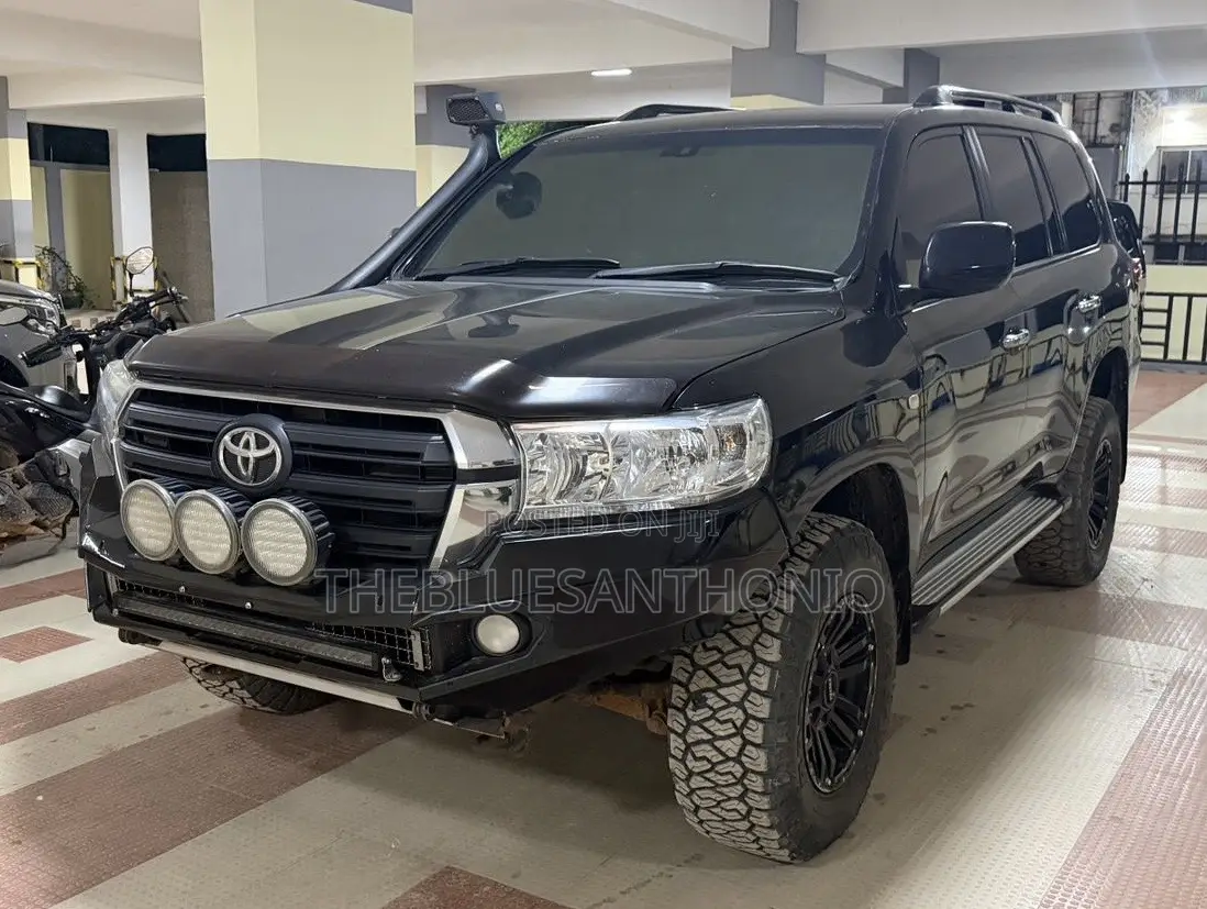Toyota Land Cruiser 2016 Black