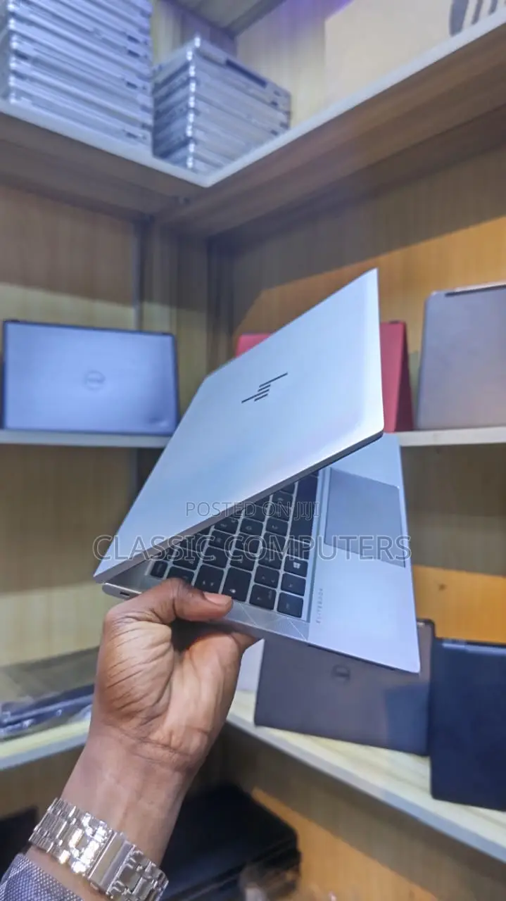 Laptop HP EliteBook 835 G7 16GB AMD Ryzen 5 SSD 256GB