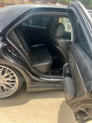 Toyota Crown 2009 Black