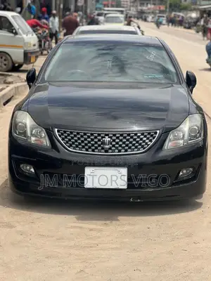 Toyota Crown 2009 Black