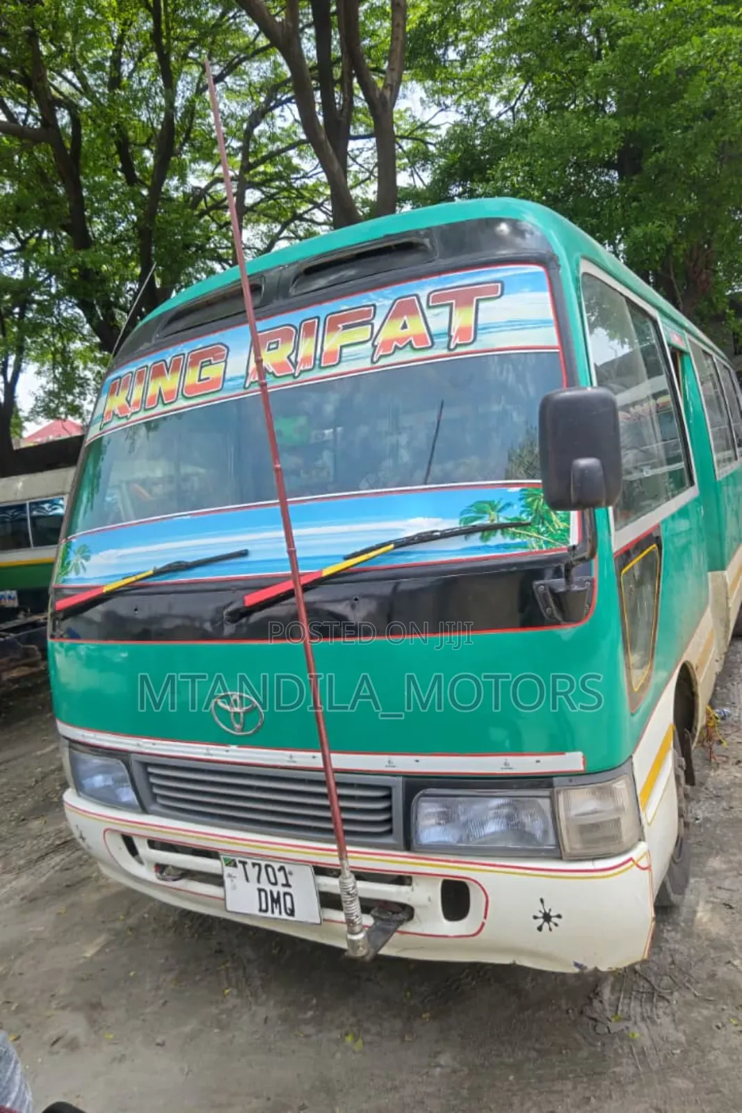 Toyota Coaster 2000 Green