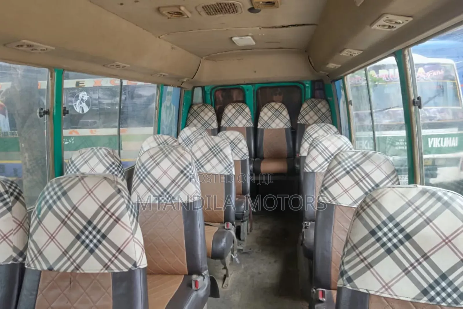 Toyota Coaster 2000 Green