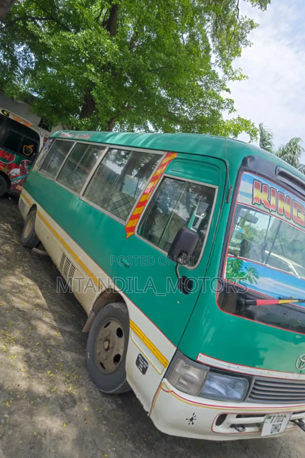 Toyota Coaster 2000 Green