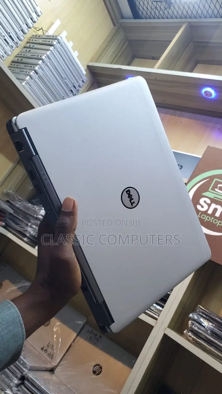 Laptop Dell 8GB Intel Core i5 SSD 256GB