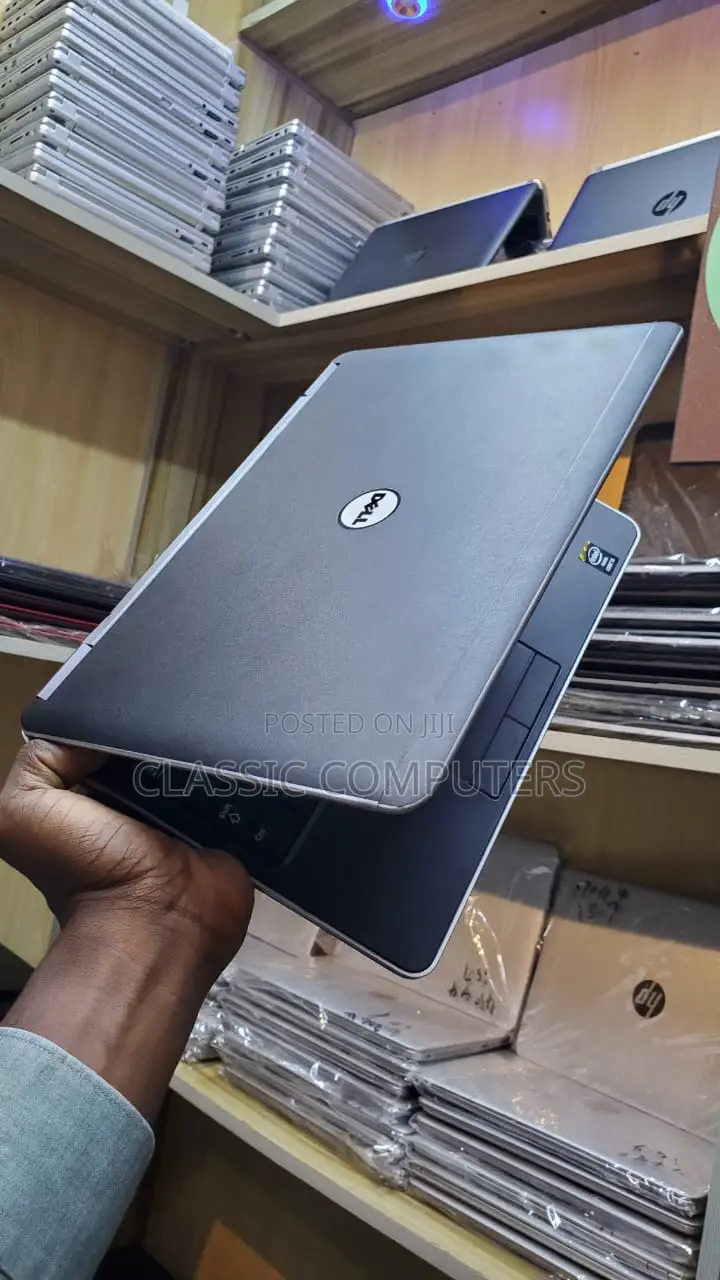 Laptop Dell 8GB Intel Core i5 SSD 256GB