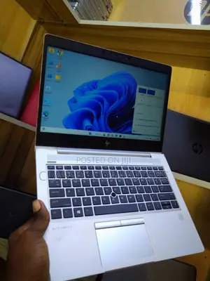 Laptop HP EliteBook 735 G5 8GB AMD Ryzen 5 SSD 256GB