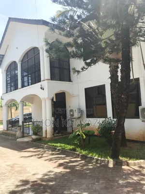 Apartment for Lent House