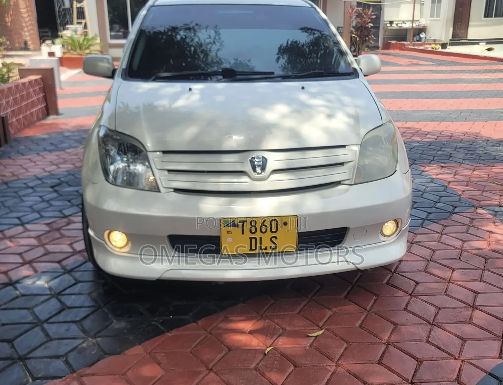 Toyota IST 2004 Pearl