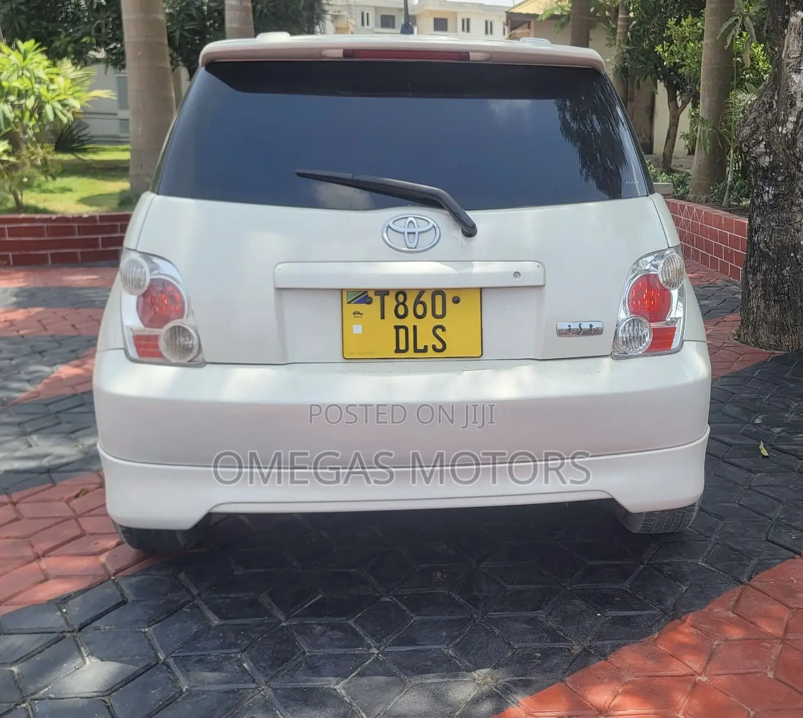 Toyota IST 2004 Pearl