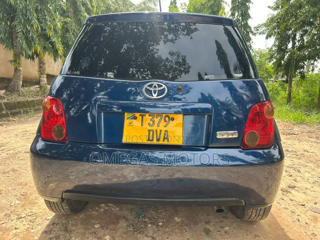 Toyota IST 2004 Blue