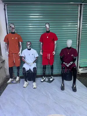 Alo Set Matching Tshirt And Short Collection Available All Colours