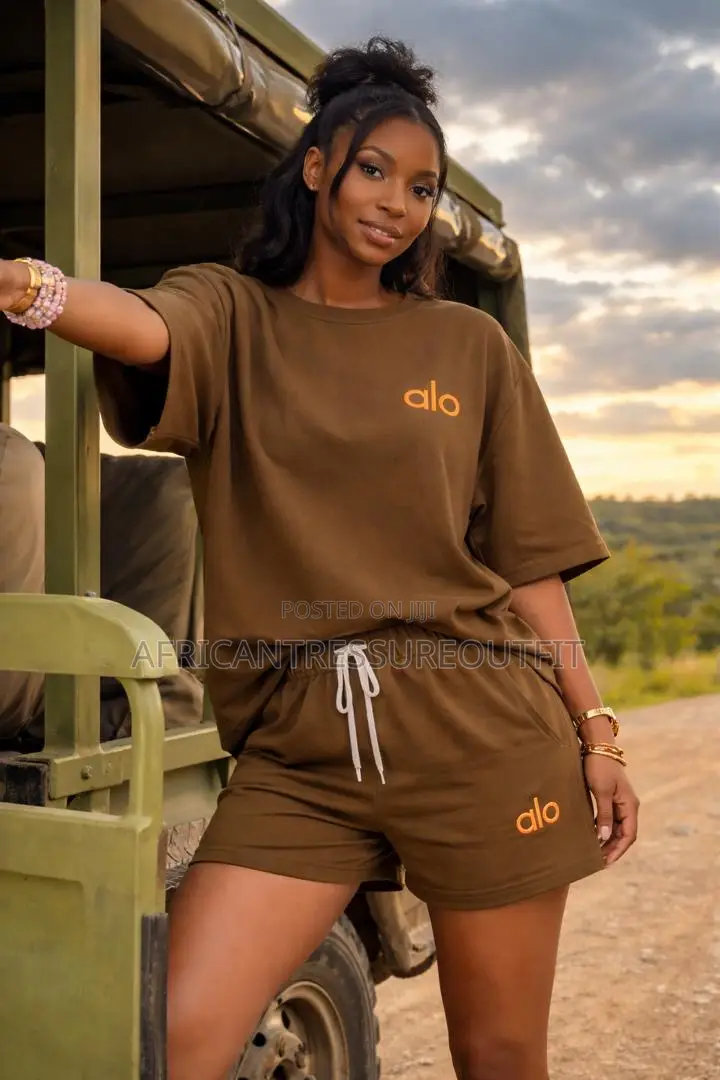 Alo Set Matching Tshirt And Short Collection Available All Colours