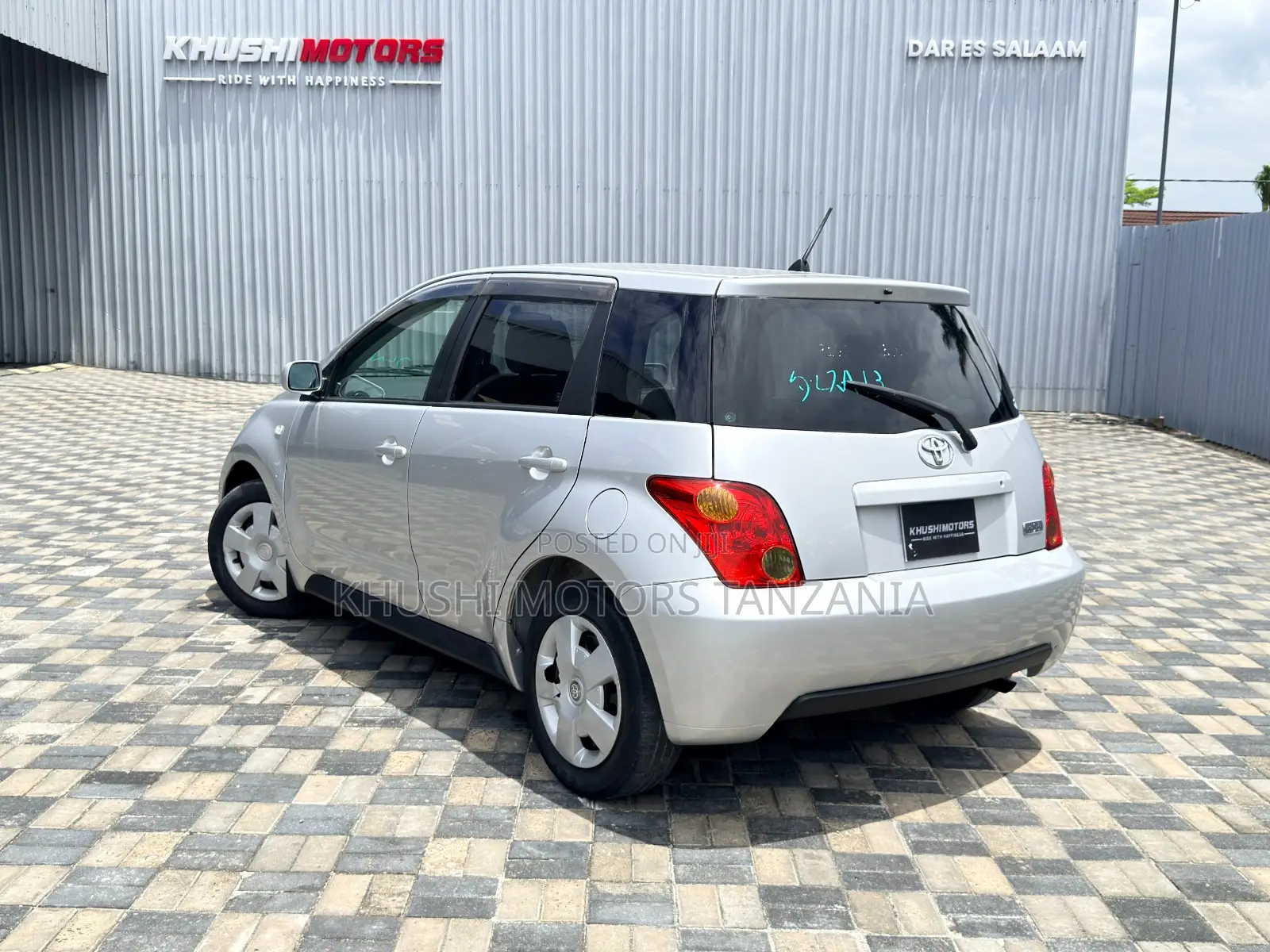 Toyota IST 2003 Silver