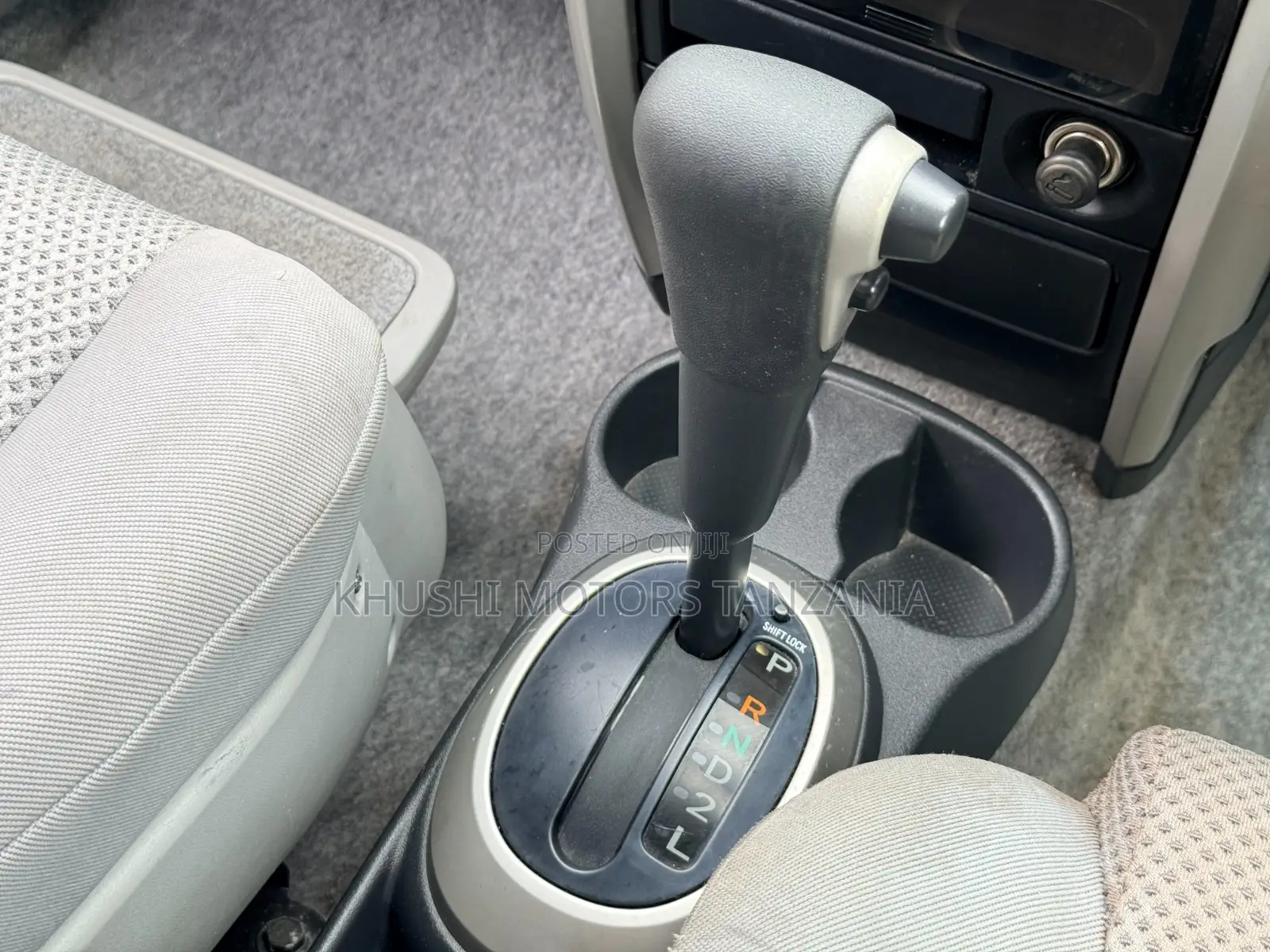 Toyota IST 2003 Silver