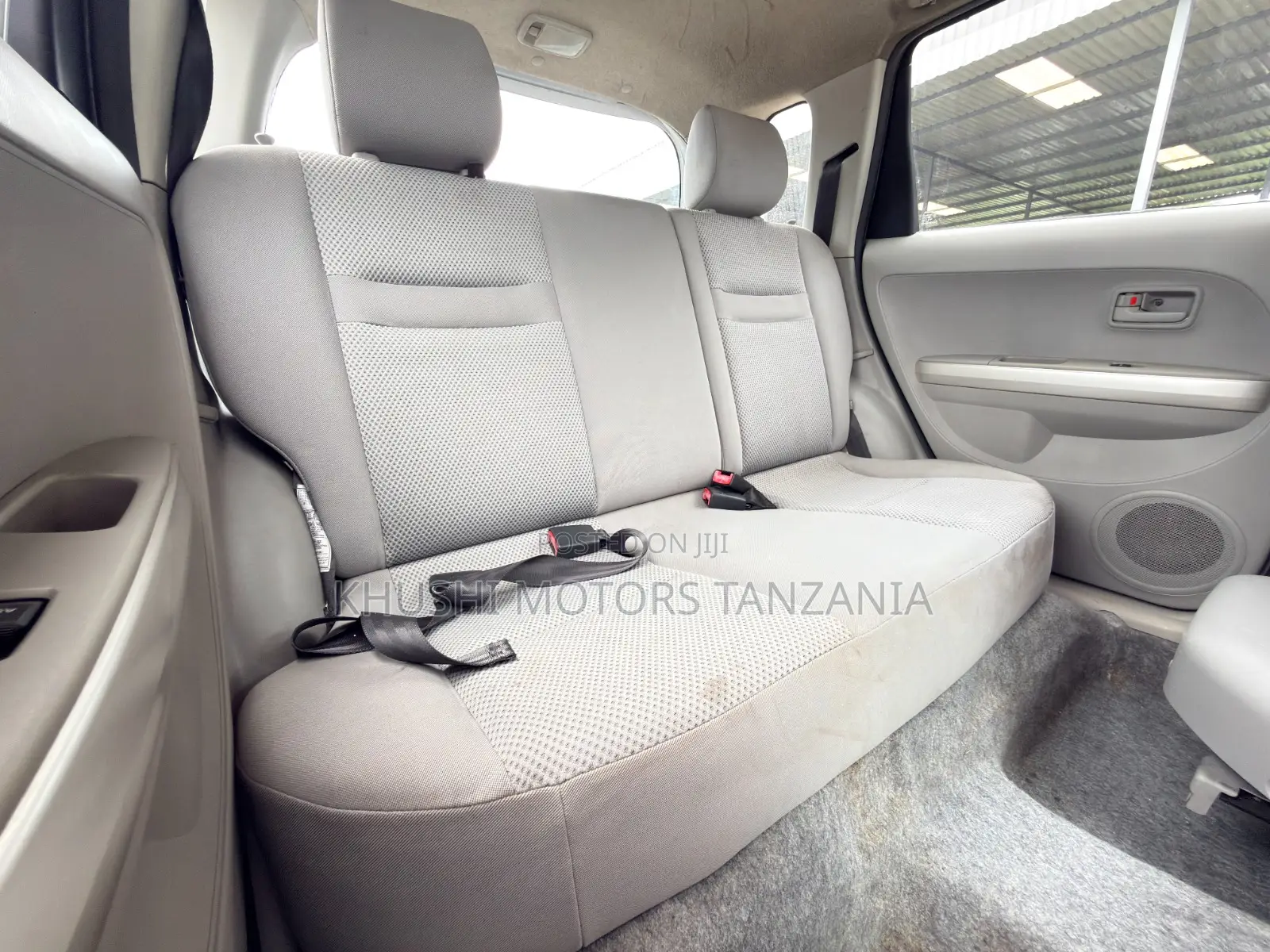 Toyota IST 2003 Silver