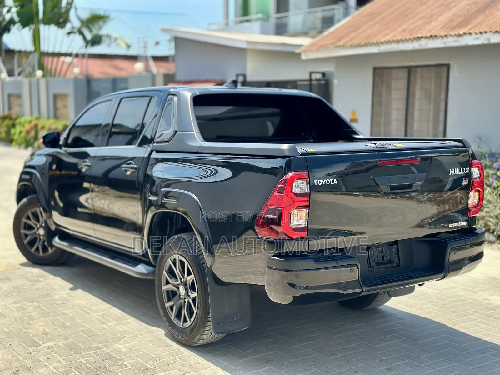 Toyota Hilux Revo Double Cab Deisel 2.4 RWD 2022 Black