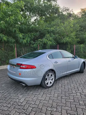 Jaguar XF 2009 Silver