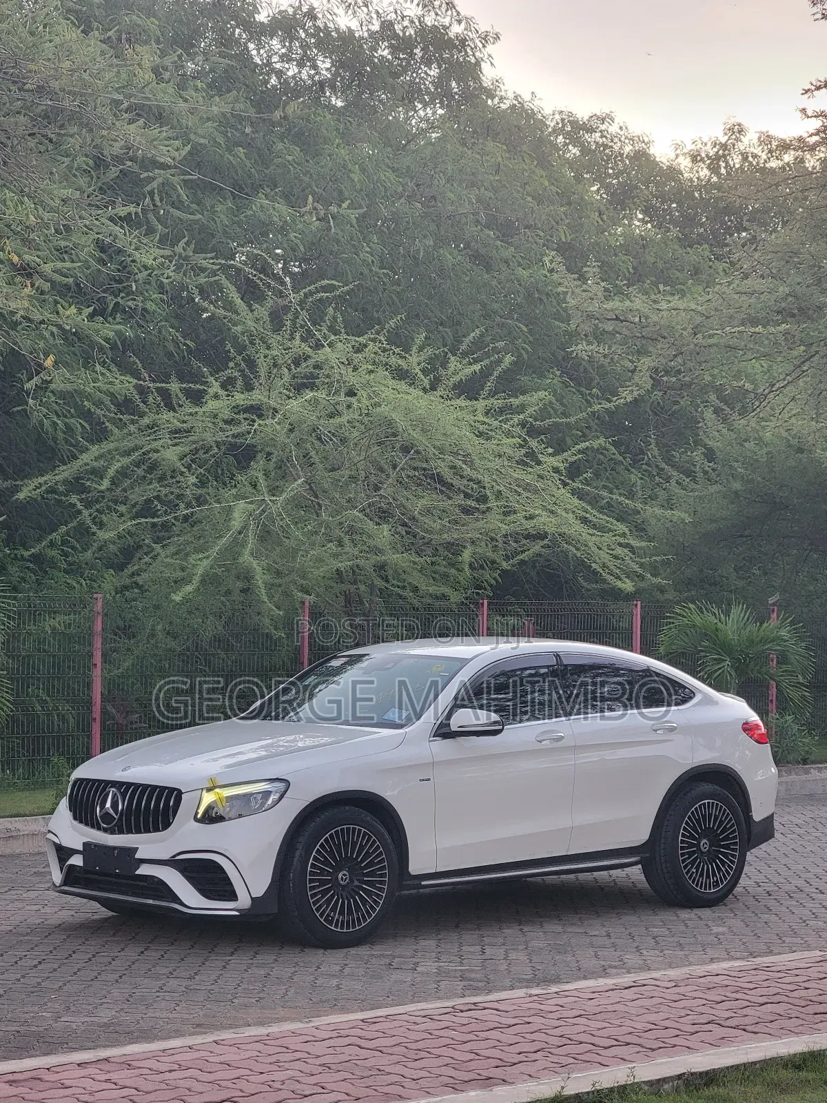 Mercedes-Benz GLC-Class 2017 White