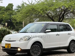 Mazda Verisa 2006 White