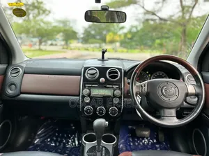 Mazda Verisa 2006 White