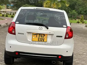 Mazda Verisa 2006 White