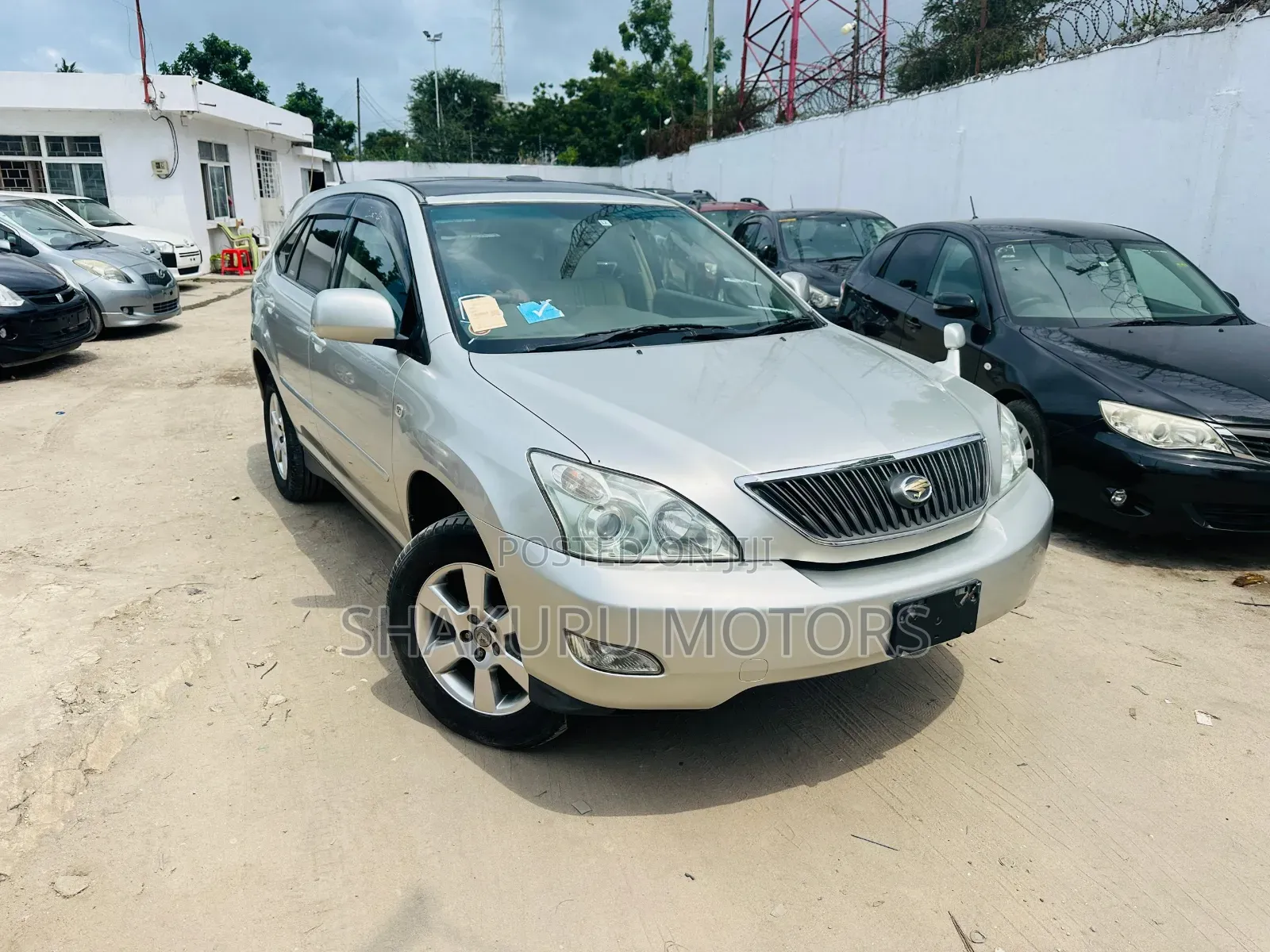 Toyota Harrier 2004 Silver