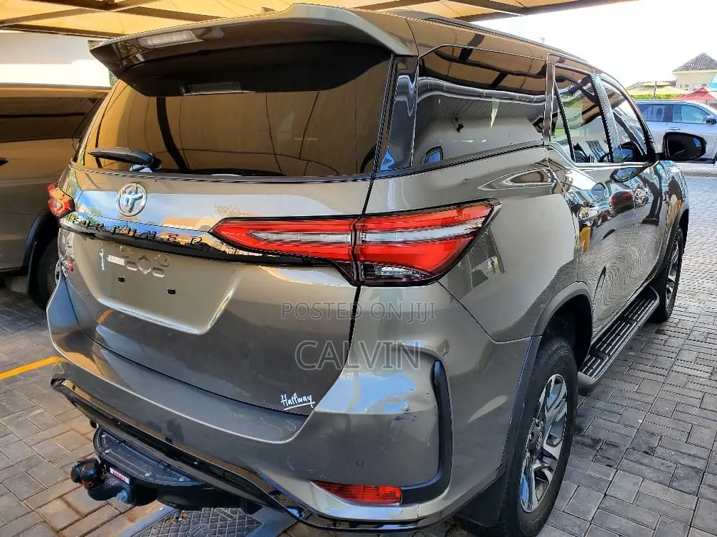 Toyota Fortuner 2024 Beige