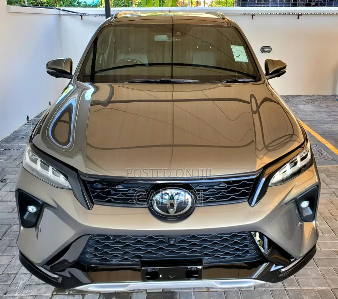 Toyota Fortuner 2024 Beige