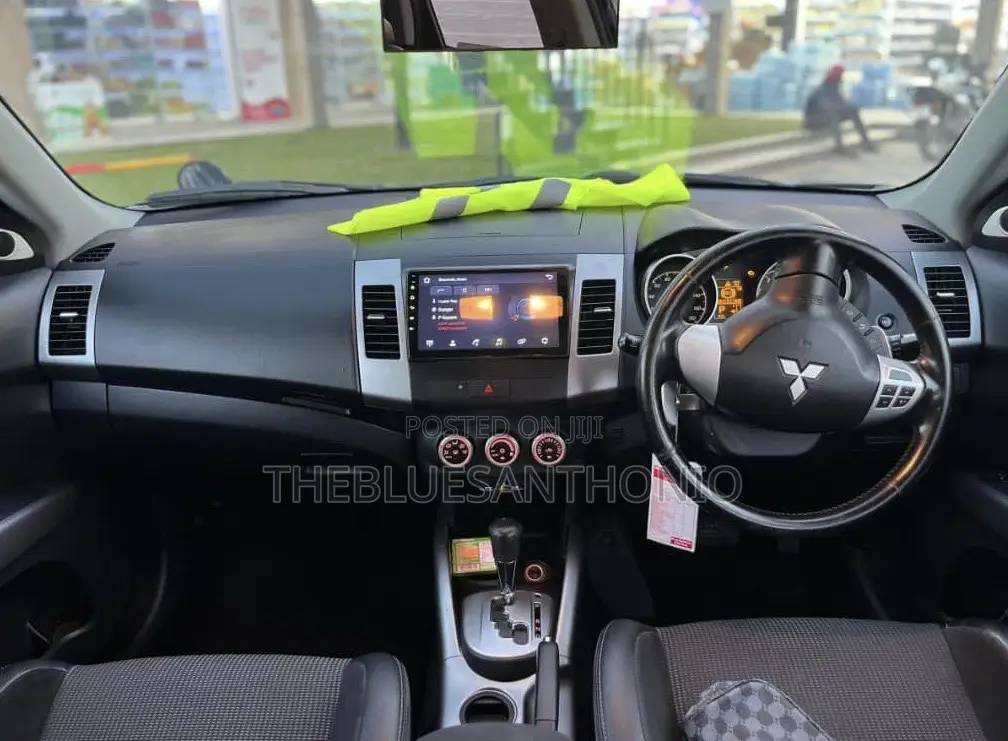 Mitsubishi Outlander 2009 Black