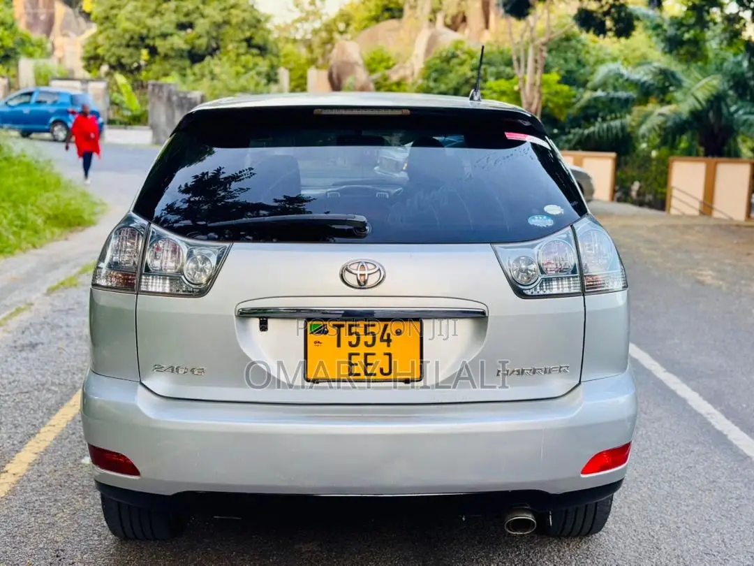 Toyota Harrier 2006 Silver