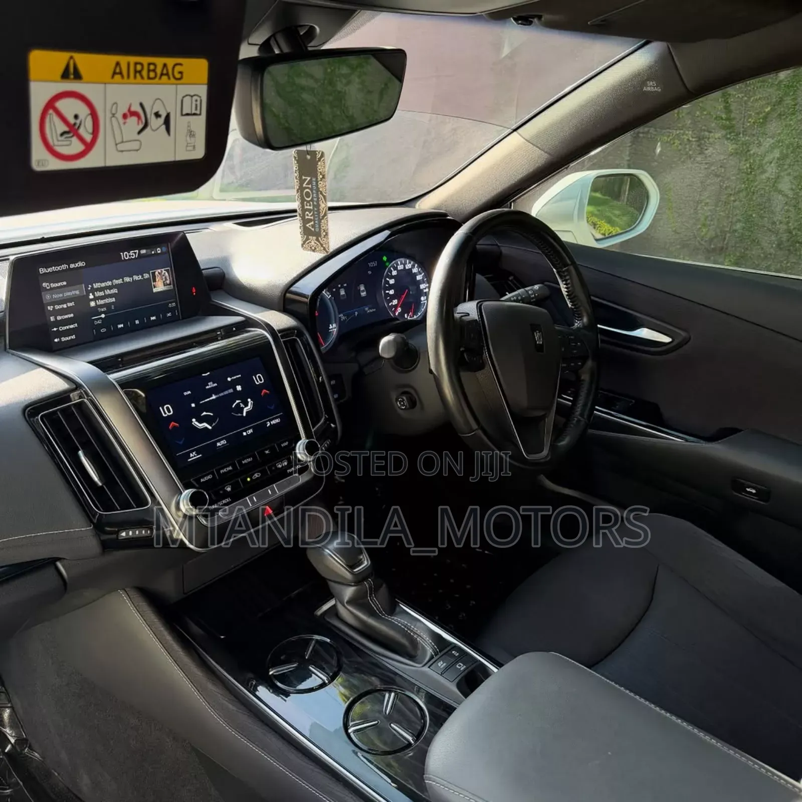 Toyota Crown 2018 White