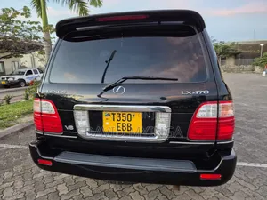 Lexus LX 470 Sport Utility 2004 Black