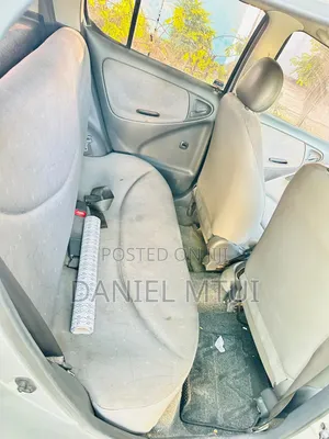 Toyota Vitz 2003 Silver