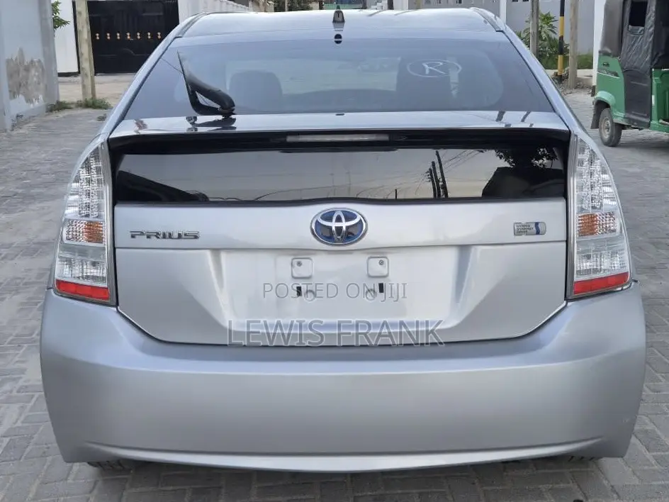 Toyota Sai 2.4 Hybrid FWD 2011 Silver