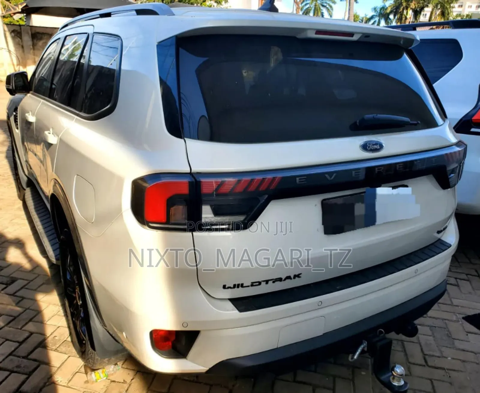 New Ford Everest 2025 White