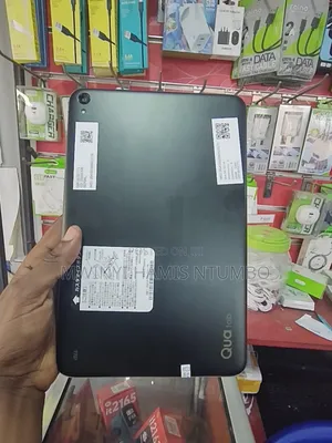 Kyocera Qua Tab 01 32 GB Black
