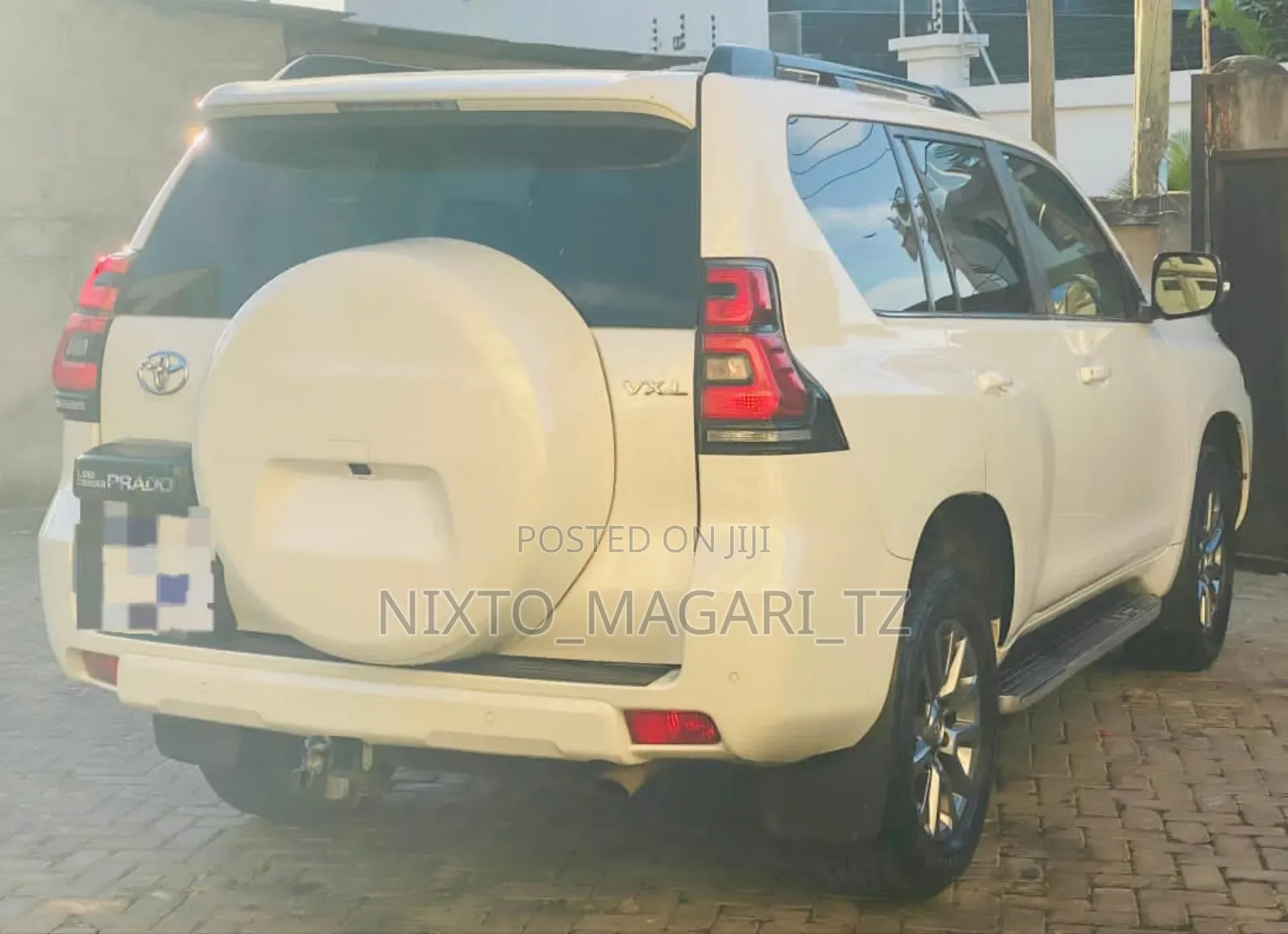 Toyota Land Cruiser Prado 2022 White