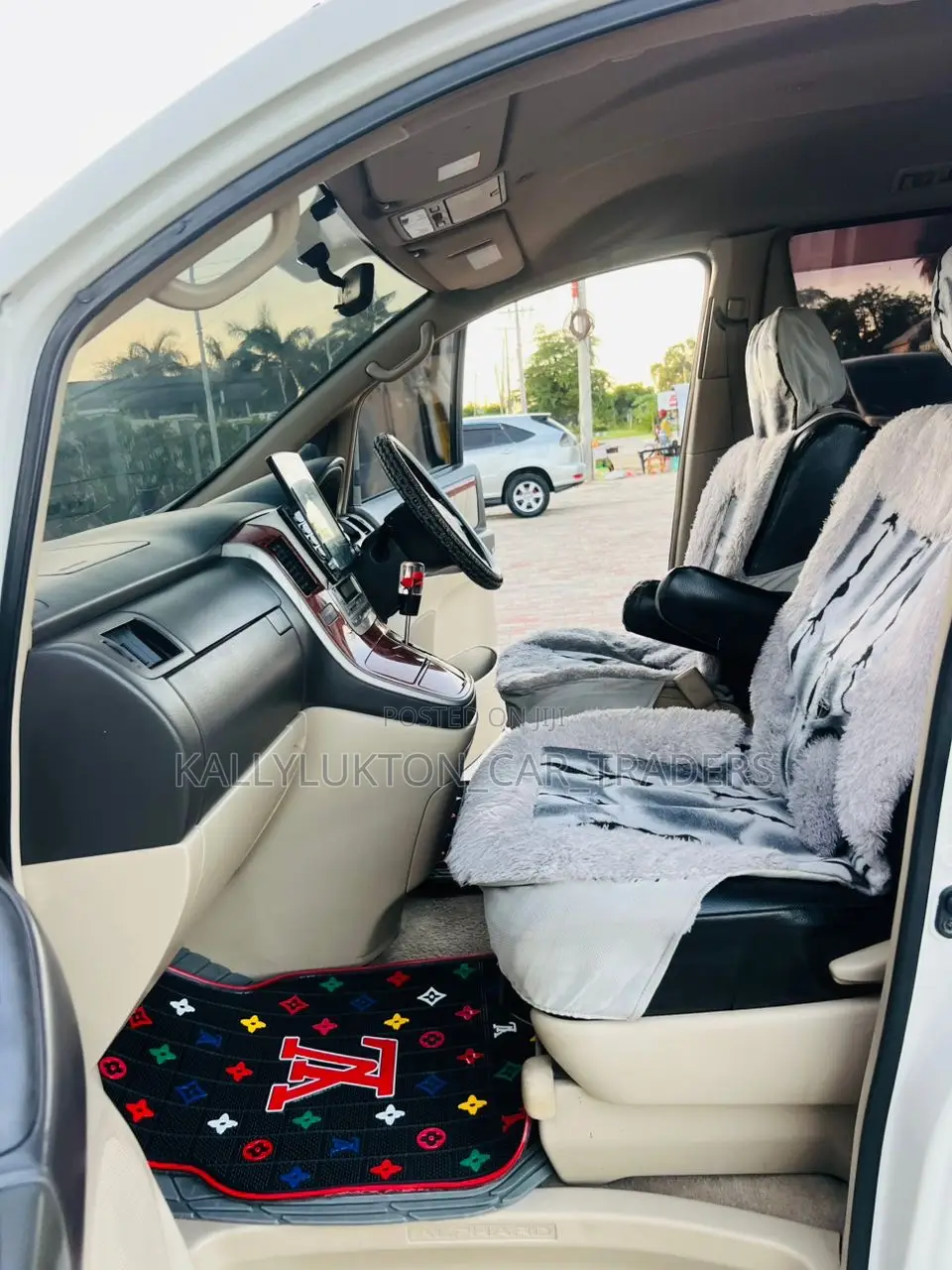 Toyota Alphard 2005 White
