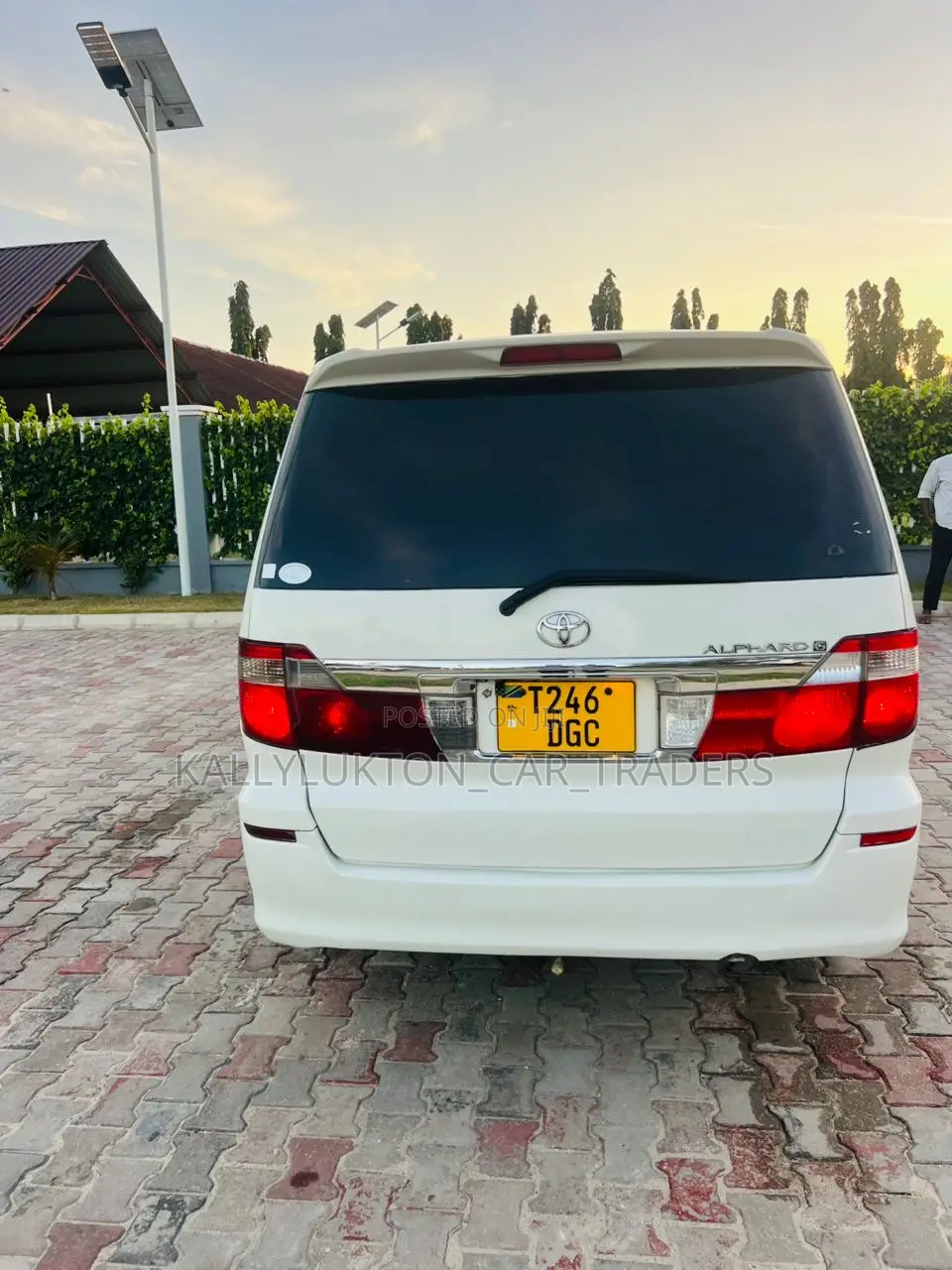 Toyota Alphard 2005 White