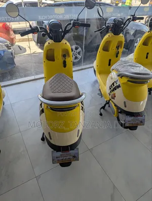 New Motorcycle 2025 Yellow