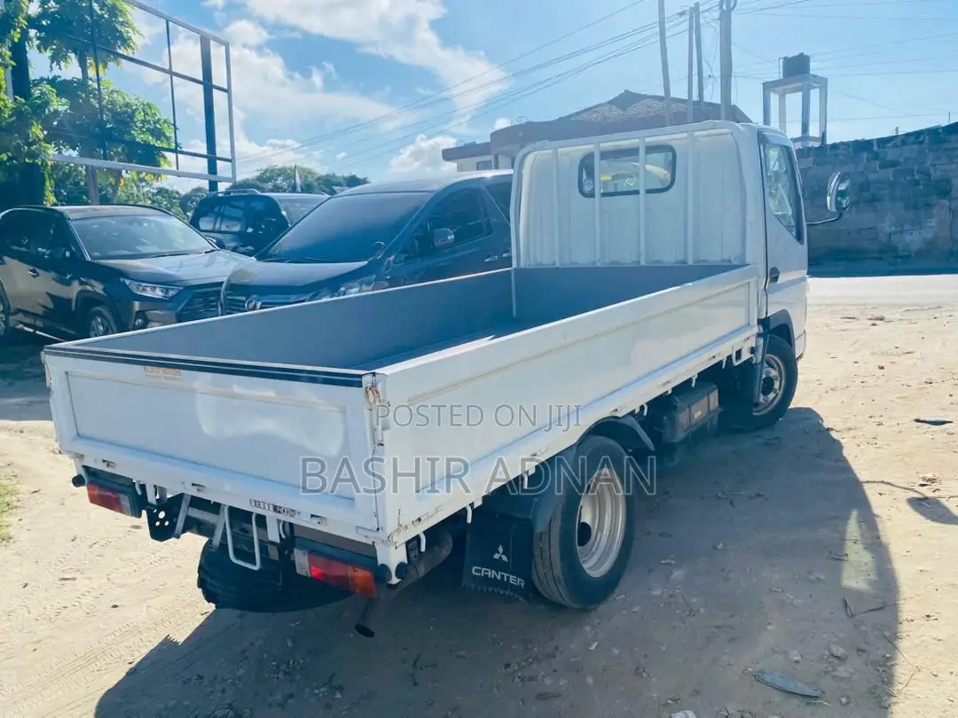 Mitsubishi Canter Guts Unregistered(Mpya).