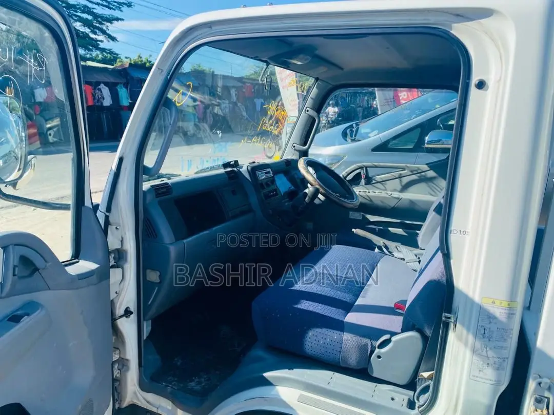 Mitsubishi Canter Guts Unregistered(Mpya).