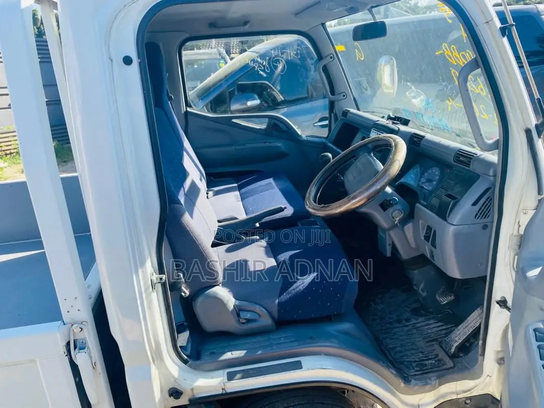 Mitsubishi Canter Guts Unregistered(Mpya).