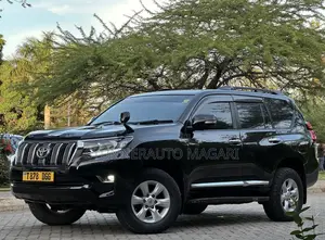Toyota Land Cruiser Prado 2011 Black