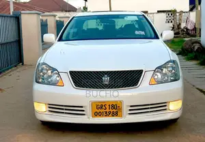 Toyota Crown Royale 2005 White
