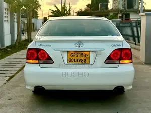 Toyota Crown Royale 2005 White